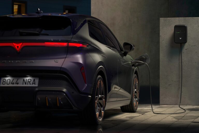 El «anti-Tesla» ya tiene nombre: CUPRA Raval, el nuevo rival español de los eléctricos CUPRA-RAVAL