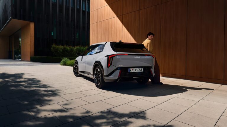 Kia EV4
