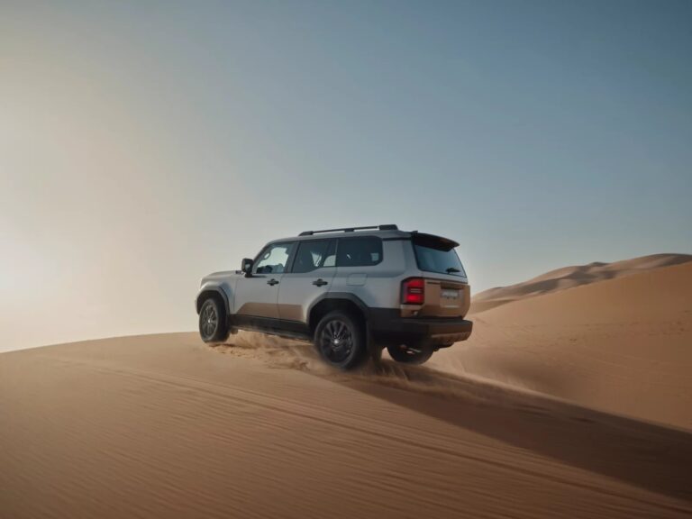 Toyota Land Cruiser comercial 2026