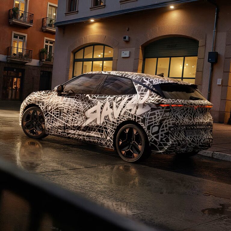 Los coches eléctricos urbanos más innovadores para 2026 Cupra Raval