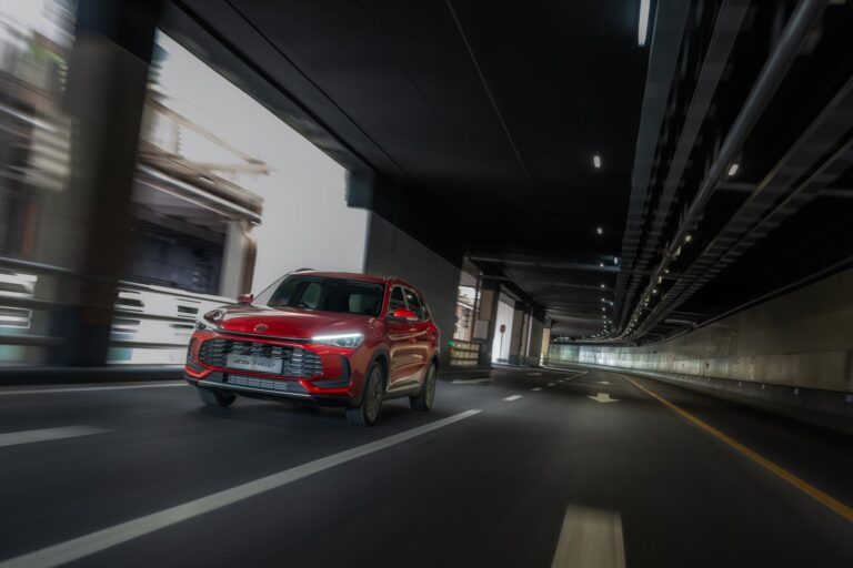 MG ZS Hybrid+ contra Geely en el segmento compacto: ¿qué SUV híbrido ofrece más por menos? MG ZS Hybrid+ contra Geely en el segmento compacto: ¿qué SUV híbrido ofrece más por menos?