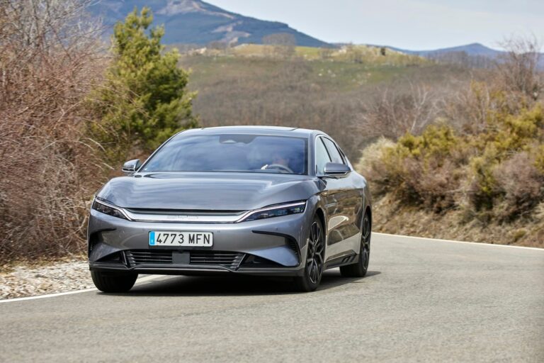 Cómo elegir un SUV eléctrico en 2026 según tu presupuesto: 6 claves antes de firmar Cómo elegir un SUV eléctrico en 2026 según tu presupuesto: 6 claves antes de firmar
