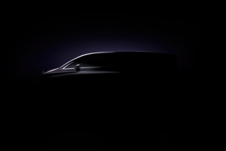 Top 7 SUV híbridos enchufables con la pantalla e infoentretenimiento más avanzados de 2026