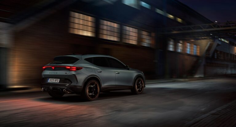 Prueba a fondo del Cupra Terramar e-Hybrid 2026: ¿el SUV PHEV ideal para el día a día urbano?