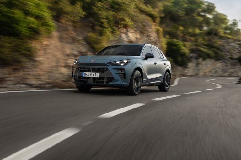 Ranking 2026: los 8 SUV PHEV con mejor relación autonomía eléctrica-precio en España Ranking 2026: los 8 SUV PHEV con mejor relación autonomía eléctrica-precio en España