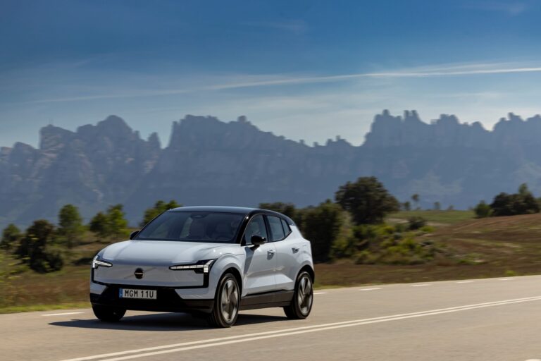Ranking 2026: los 6 SUV eléctricos urbanos con la suspensión más cómoda para asfalto urbano Ranking 2026: los 6 SUV eléctricos urbanos con la suspensión más cómoda para asfalto urbano