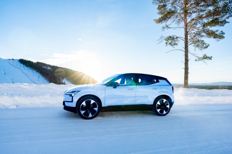 Cómo elegir un SUV moderno con la última tecnología en 2026: 7 claves antes de firmar Cómo elegir un SUV moderno con la última tecnología en 2026: 7 claves antes de firmar