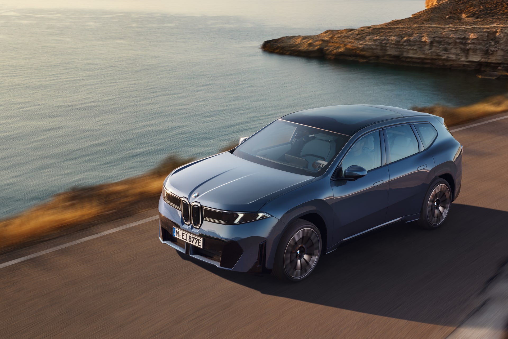 BMW iX