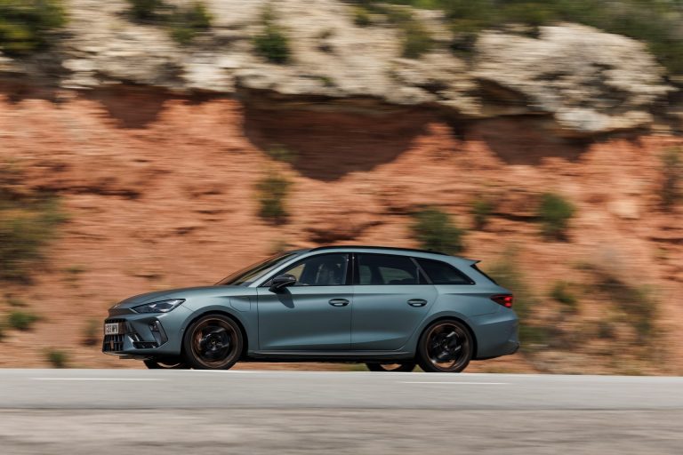 Ranking 2026: los 7 compactos PHEV con mayor potencia combinada a la venta en España Ranking 2026: los 7 compactos PHEV con mayor potencia combinada a la venta en España