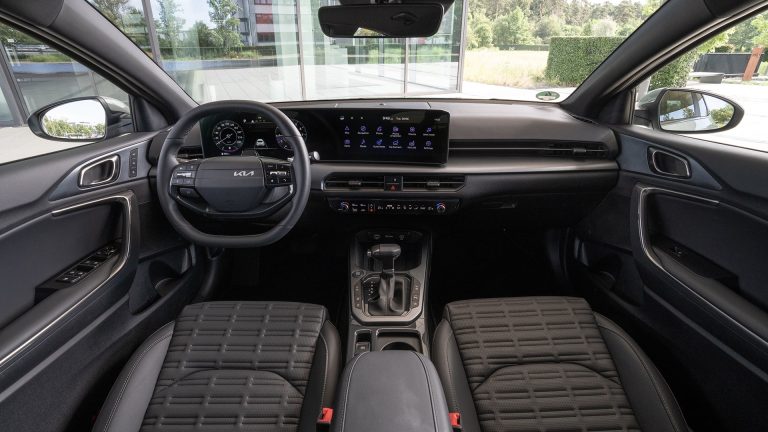 Cómo elegir un compacto PHEV familiar con etiqueta CERO en 2026: 6 claves antes de comprar Cómo elegir un compacto PHEV familiar con etiqueta CERO en 2026: 6 claves antes de comprar