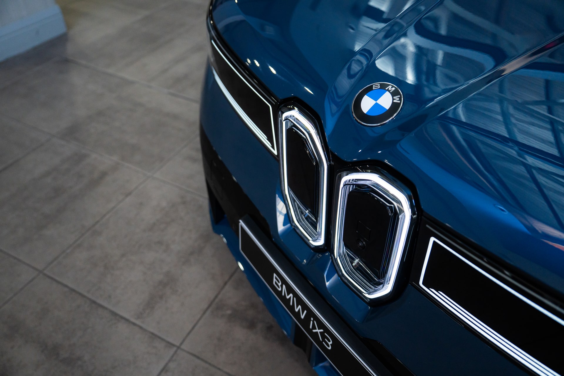 BMW iX3