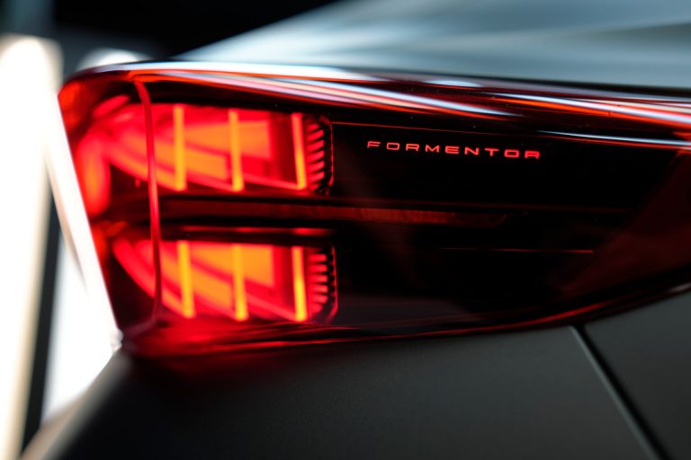Ranking 2026: los 8 SUV-C PHEV por menos de 45.000 € con mejor relación calidad-precio en España Ranking 2026: los 8 SUV-C PHEV por menos de 45.000 € con mejor relación calidad-precio en España
