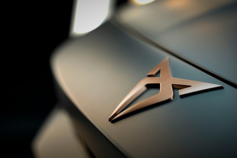 Ranking 2026: los 7 SUV-C PHEV con mejor comportamiento dinámico y respuesta híbrida en carretera Ranking 2026: los 7 SUV-C PHEV con mejor comportamiento dinámico y respuesta híbrida en carretera
