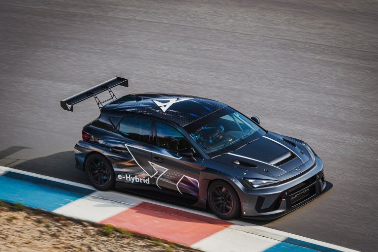 Cómo elegir un compacto PHEV familiar en 2026: 7 claves de autonomía eléctrica, maletero y consumo real antes