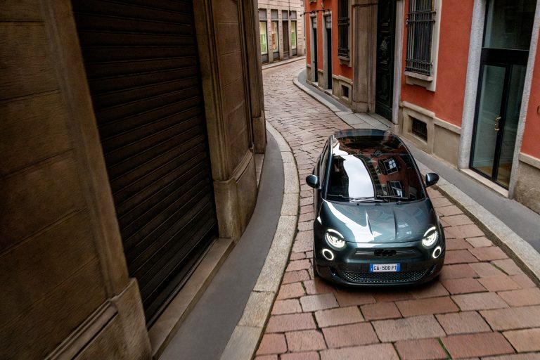 Ranking 2026: los 6 utilitarios eléctricos urbanos con mejor maniobrabilidad y radio de giro para ciudad Ranking 2026: los 6 utilitarios eléctricos urbanos con mejor maniobrabilidad y radio de giro para ciudad