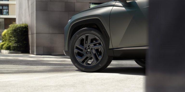 Cómo elegir un SUV híbrido por menos de 35.000 € en 2026: 7 claves de precio, consumo y equipamiento Cómo elegir un SUV híbrido por menos de 35.000 € en 2026: 7 claves de precio, consumo y equipamiento