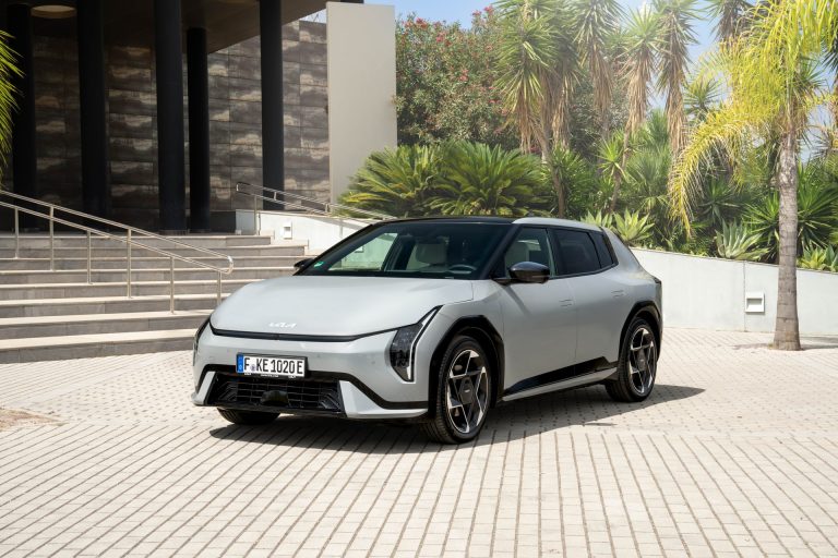 Prueba a fondo del Kia EV4 2026: ¿el nuevo compacto eléctrico más equilibrado por debajo de 40.000 €? Prueba a fondo del Kia EV4 2026: ¿el nuevo compacto eléctrico más equilibrado por debajo de 40.000 €?