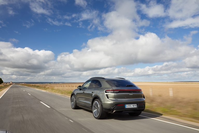 Ranking 2026: los 6 compactos eléctricos premium con la carga rápida DC más eficaz en curva de potencia Ranking 2026: los 6 compactos eléctricos premium con la carga rápida DC más eficaz en curva de potencia