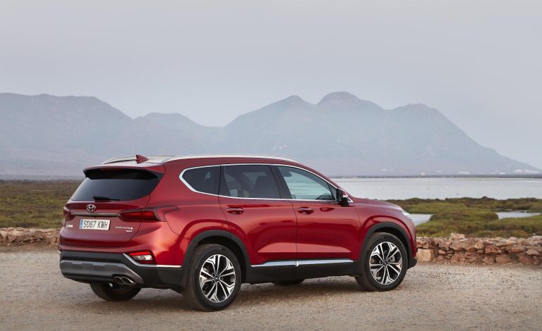 Prueba a fondo del Hyundai Santa Fe 2026: ¿el SUV familiar híbrido más completo para viajes largos del año?
