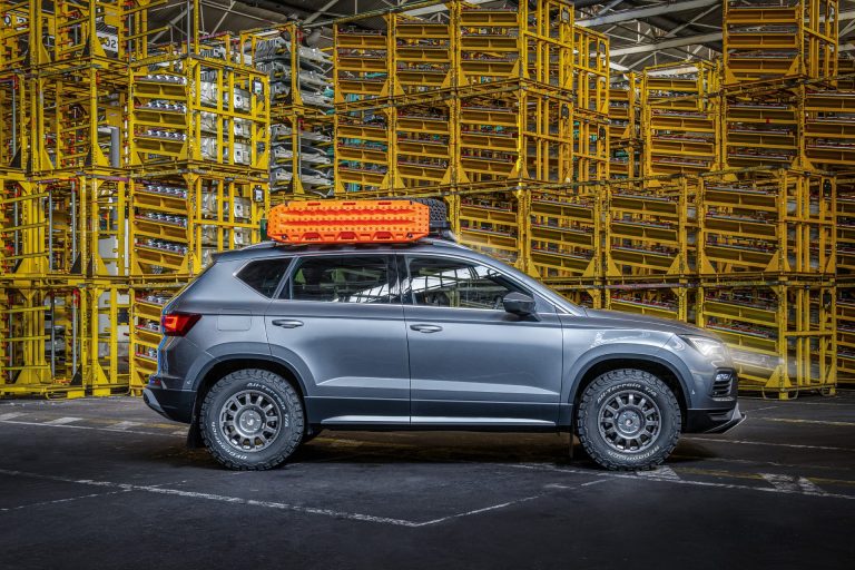 Ranking 2026: los 7 SUV-C gasolina por menos de 35.000 € con mejor equipamiento tecnológico de serie en España Ranking 2026: los 7 SUV-C gasolina por menos de 35.000 € con mejor equipamiento tecnológico de serie en España
