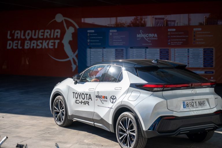 Ranking 2026: los 7 SUV-C híbridos con mejor relación equipamiento-precio por menos de 40.000 € en España Ranking 2026: los 7 SUV-C híbridos con mejor relación equipamiento-precio por menos de 40.000 € en España